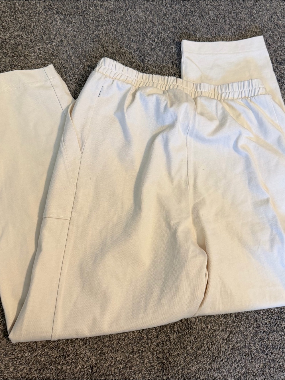 Vuori Mackenzie Pant in Natural - Picture 7 of 8